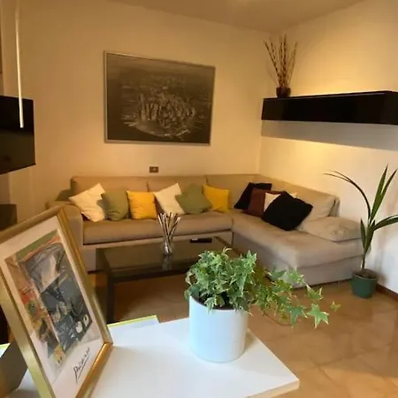 Apartment Francishouse-free Parking-close Hospital Cisanello *