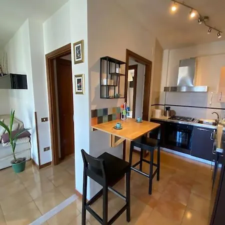 Apartment Francishouse-free Parking-close Hospital Cisanello *